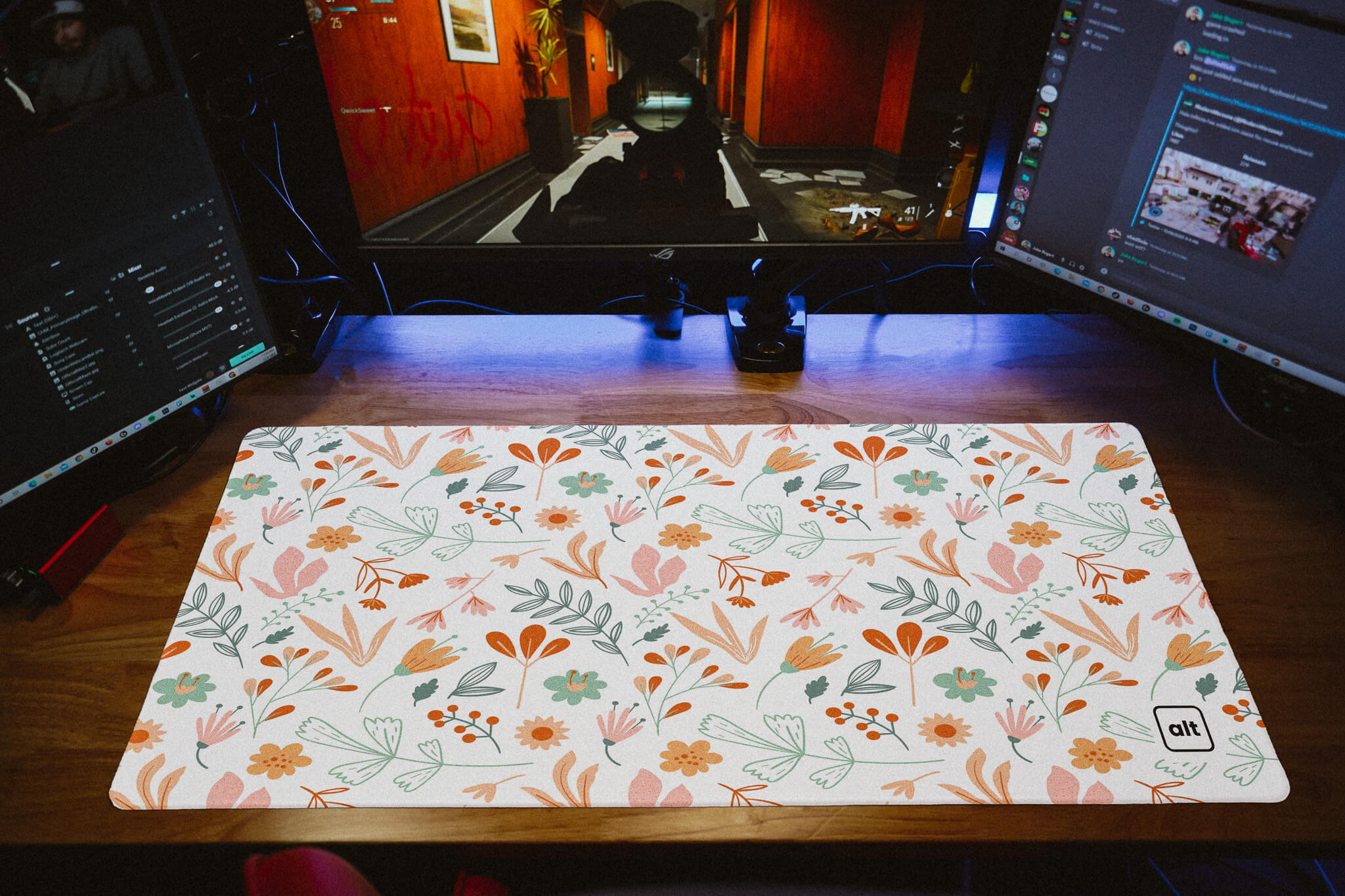 White Floral Mousepad