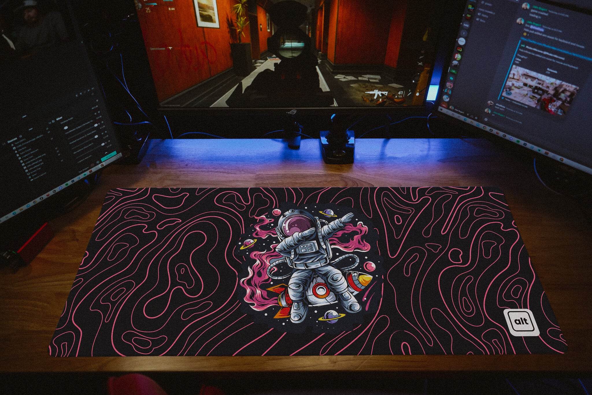 Dabstronaut Mousepad